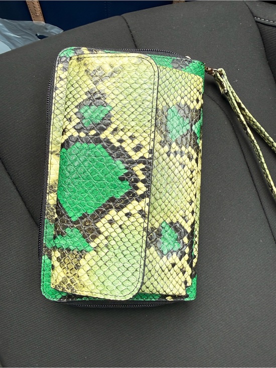 Passage Handbags - Green Snake-Print Reptile Wallet Wristlet - Unbranded